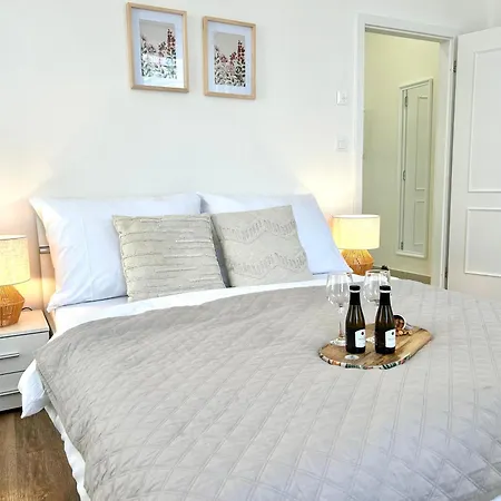 Apartament Treetess Centre *