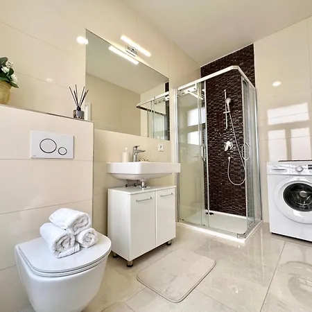 Treetess Centre براغ