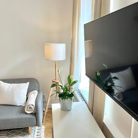 Apartament Treetess Centre
