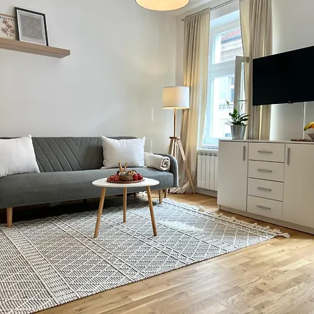 Apartment Treetess Centre