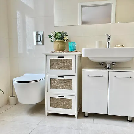 Treetess Centre * براغ