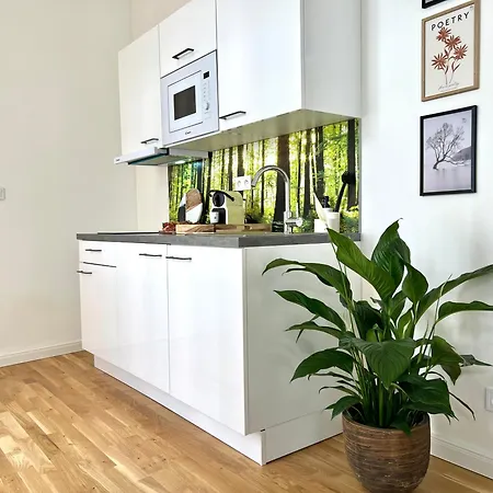 Treetess Centre * براغ