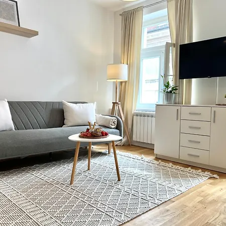 Treetess Centre براغ