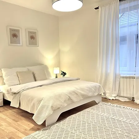 Treetess Centre Apartment *